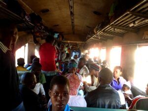 Conocer Mozambique en un tren local