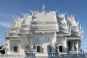 7 razones para viajar a Tailandia. Templo blanco
