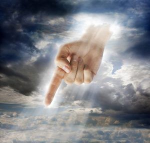 Responsabilidad. Dios señalando