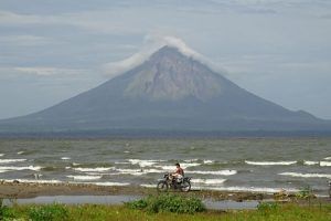 Nicaragua, Honduras y El Salvador. Volcán Concepción, Isla de Omepete