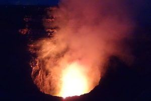 Nicaragua, Honduras y El Salvador. Volcán Nindirí, un volcán activo en el Parque del Volcán Masaya