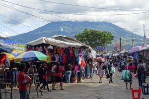 Guatemala y Belice. Por las calles de Antigua.