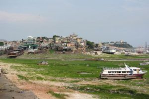 El río Amazonas en época de sequía