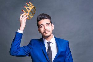 el típico humilde que se cree el rey