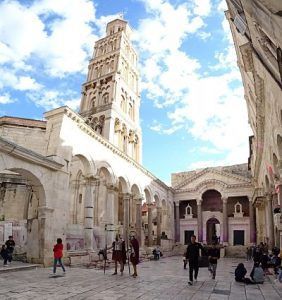Palacio Diocleciano. Catedral de Saint Omnius