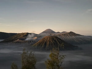 Amancer en Bromo. Indonesia