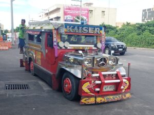 Típico Jeepney filipino