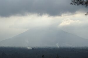 Volcán Gunung Sinabung de Sumatra